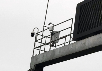 高速公路能見(jiàn)度監(jiān)測(cè)儀