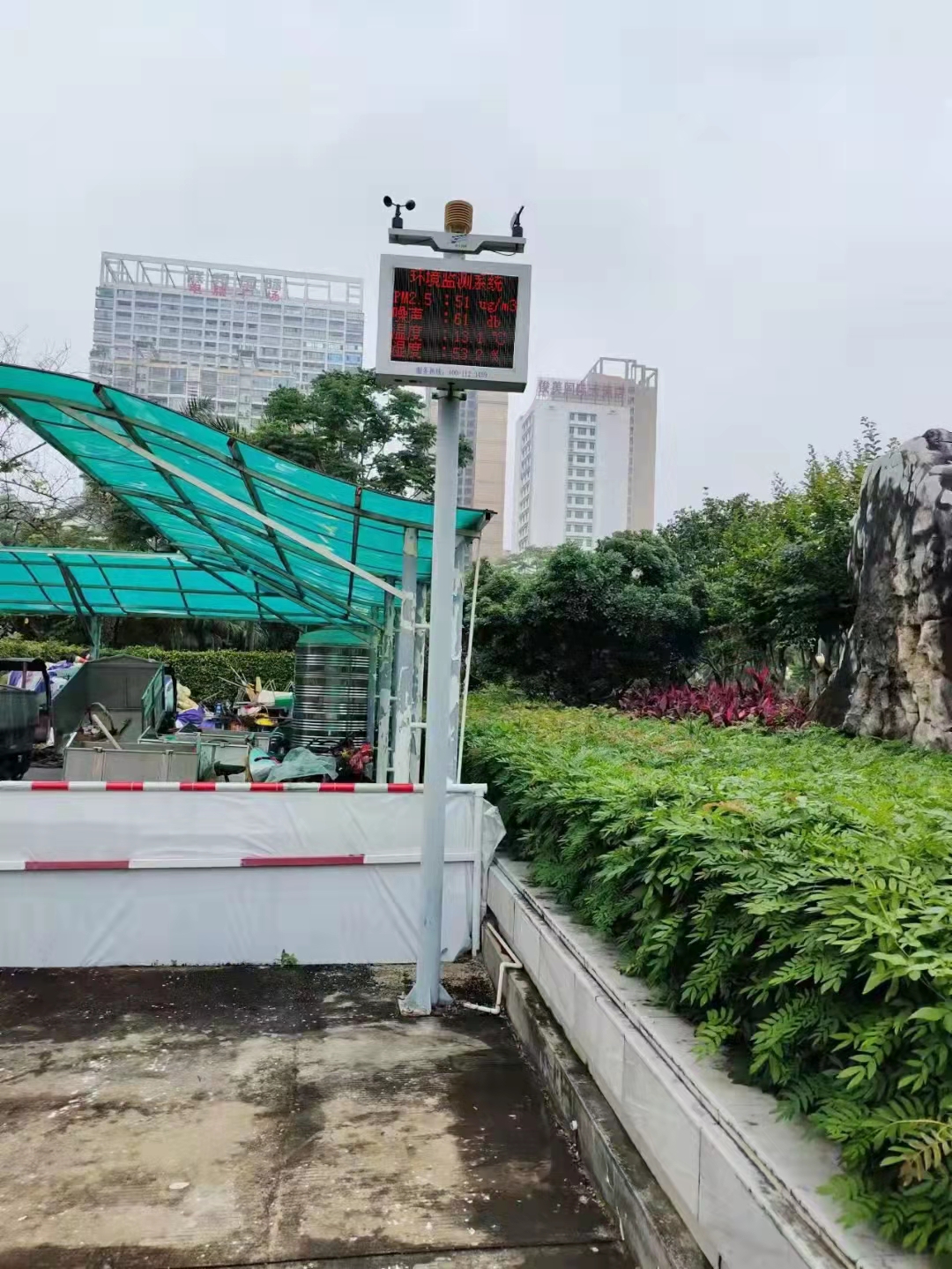 廣場公園噪音檢測環(huán)境監(jiān)測設(shè)備案例